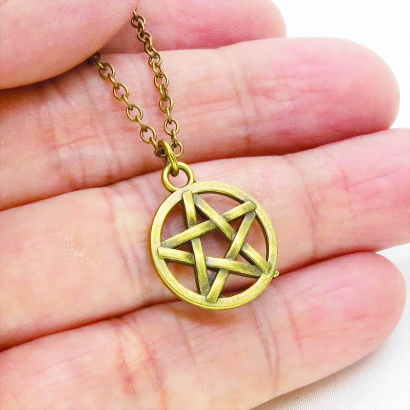 アンティークゴールド ペンタグラム(五芒星)のチャームを使ったネックレス 長さ調整可 アジャスター可