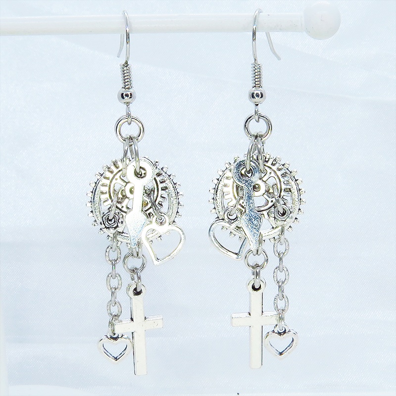 アンティークシルバー ロザリオ(十字架)と歯車を組合せたスチームパンク風チェーン付きピアス サージカル可