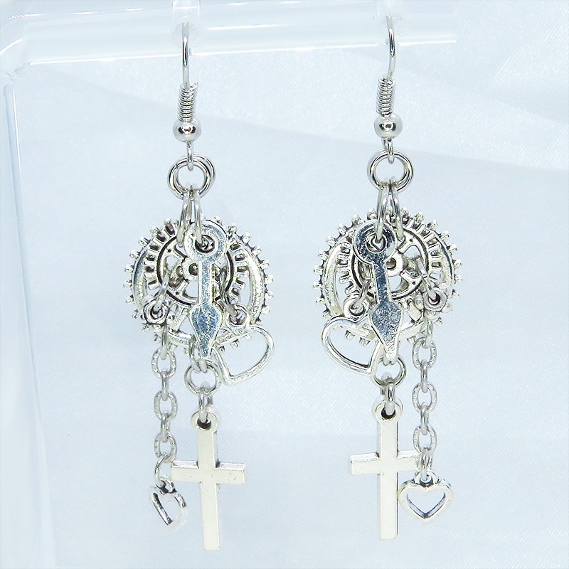 アンティークシルバー ロザリオ(十字架)と歯車を組合せたスチームパンク風チェーン付きピアス サージカル可