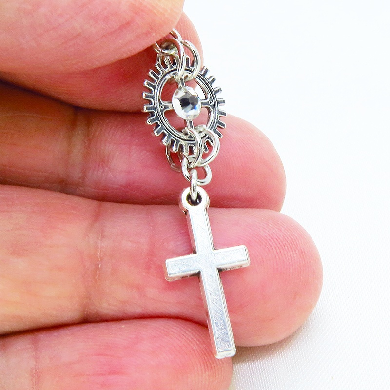 アンティークシルバー ロザリオ(十字架)と歯車を組合せたコンパクトなピアス ラインストーン サージカル可