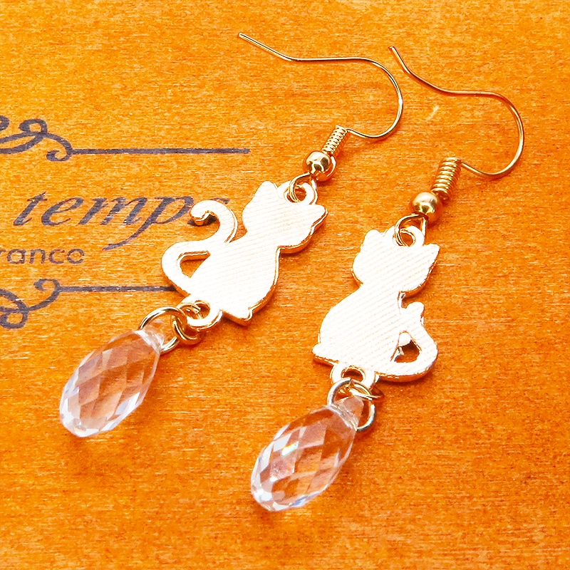 猫とお日様とお星さまと三日月のピアス ティアドロップガラス・クリスタル マットゴールド サージカル可