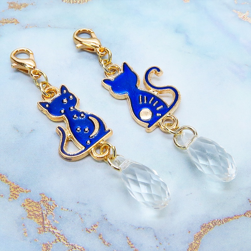 マスク・スマホチャーム 猫とお日様とお星さまと三日月のチャーム ティアドロップ ガラス・クリスタル 金具変更可 セット可