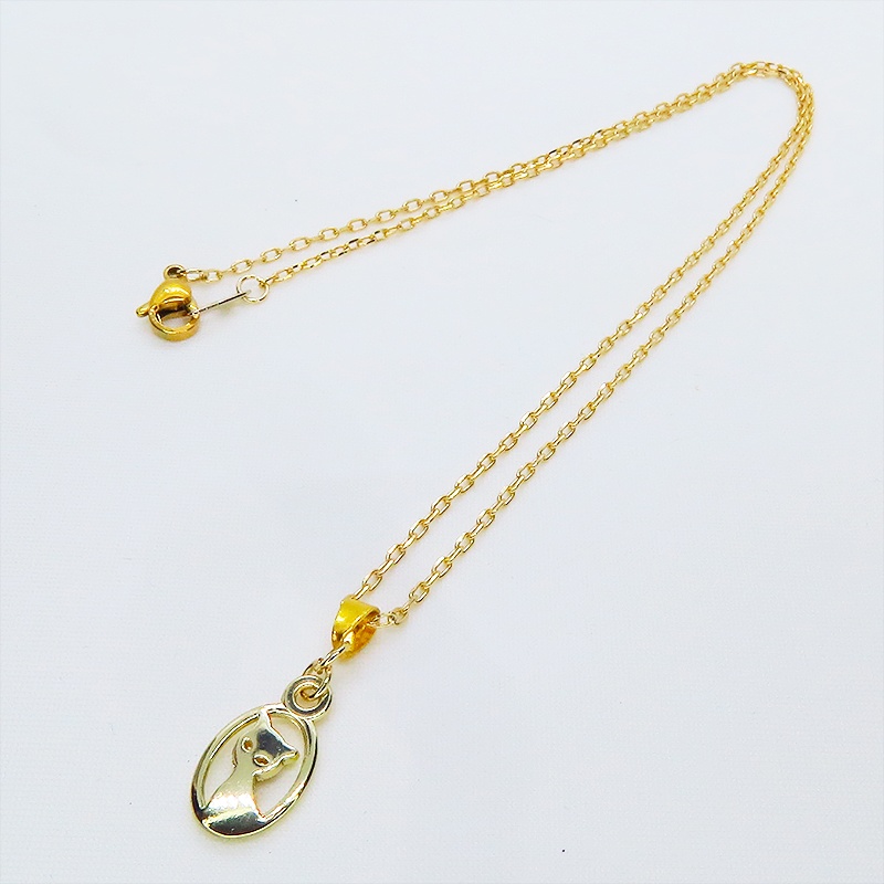 ゴールドカラー 猫シルエットモチーフを使ったコンパクトでシンプルな可愛いネックレス 長さ調整可 アジャスター可