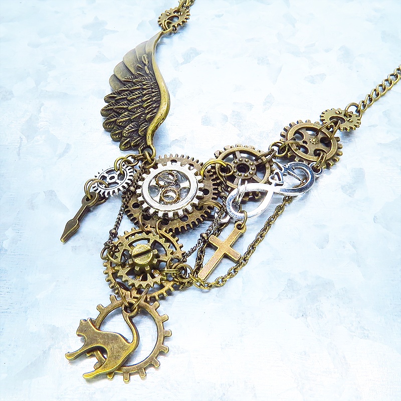 アンティークゴールド 猫と歯車と翼の本格的スチームパンク風アシンメトリー多重多層ネックレス 長さ調整可