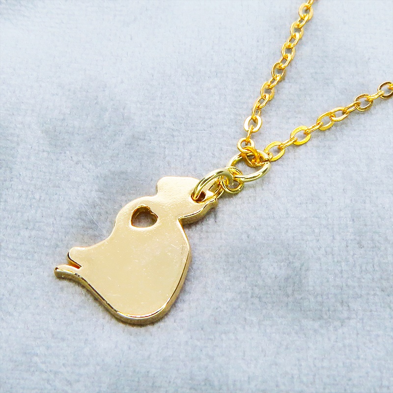 ゴールドカラー 猫シルエットモチーフを使ったシンプルでコンパクトなネックレス 長さ調整可 ステンレス可