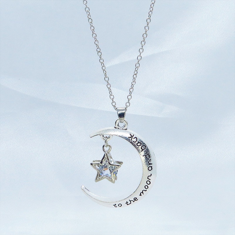 アンティークシルバー 三日月と星フレームのキュービックジルコニアをつり下げたペンダント・ネックレス 長さ調整可 アジャスター可