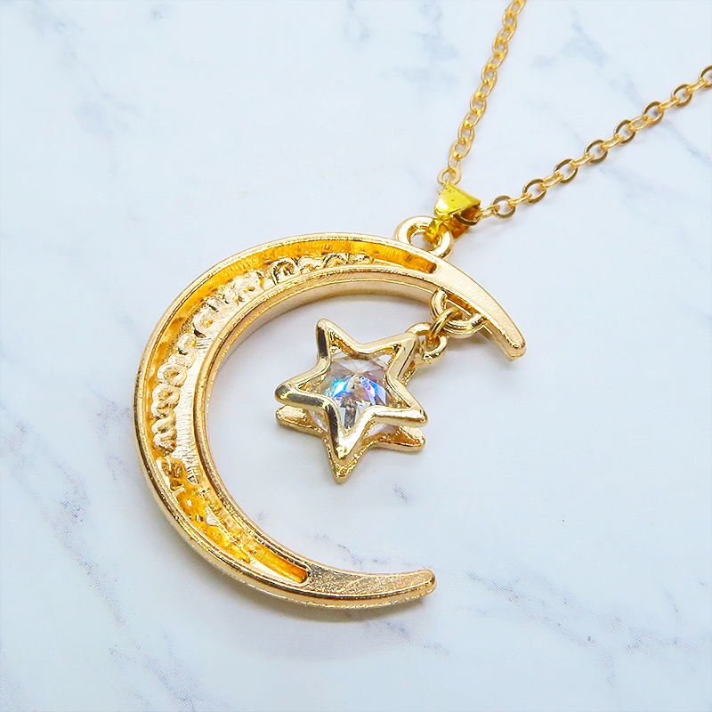 マットゴールド 三日月と星フレームのキュービックジルコニアをつり下げたペンダント・ネックレス 長さ調整可 アジャスター可