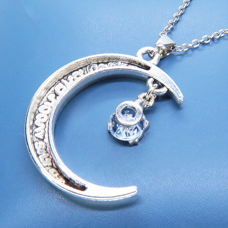 アンティークシルバー 三日月と猫フレームのキュービックジルコニアをつり下げたペンダント・ネックレス アジャスター可