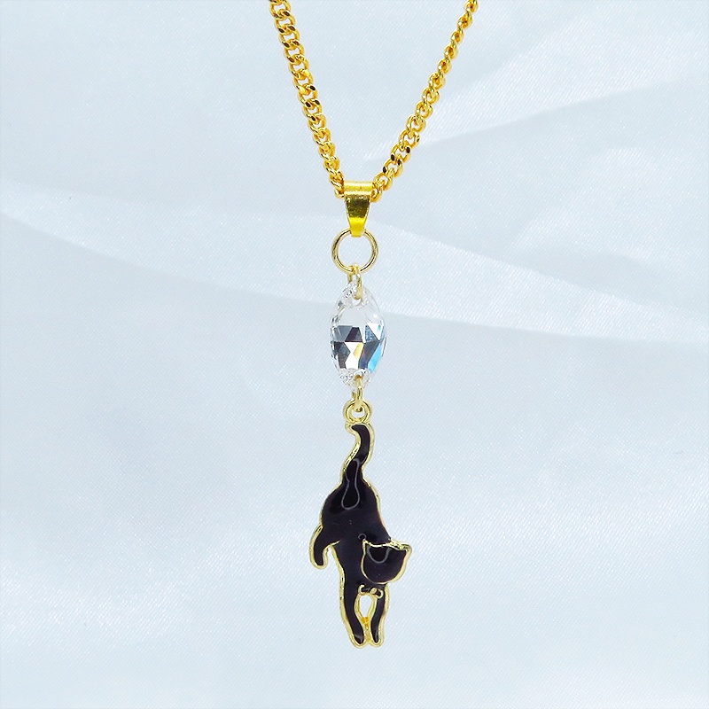 ゴールドカラー くつろぎ黒猫とスワロフスキー(クリア)の大人可愛いネックレス 長さ調整可 アジャスター追加可