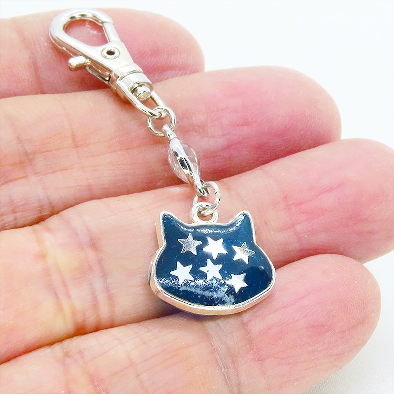 ブルーキャットスターキーホルダー 青い猫フェイスモチーフに星を散りばめたキーホルダー ラインストーン 金具変更可