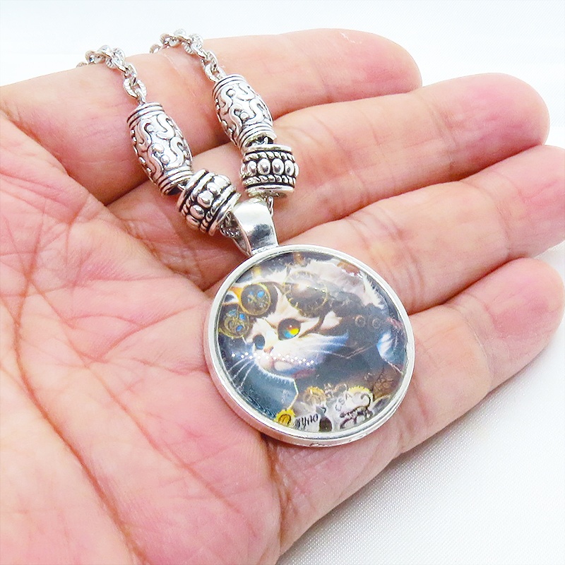 猫とスチームパンクなカボションガラスネックレス 壱型アンティークシルバー仕様 長さ調整可 アジャスター可