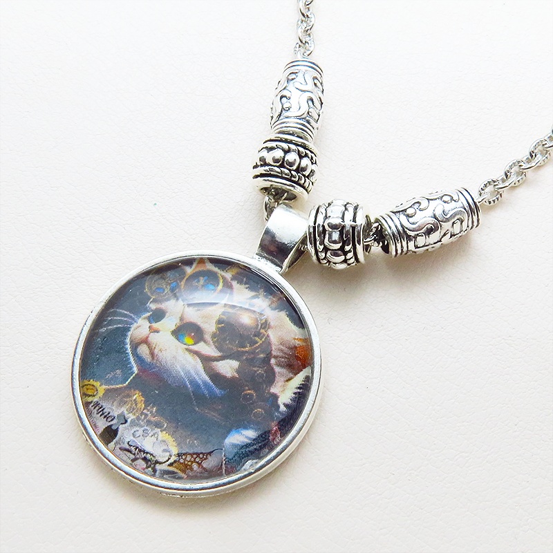 猫とスチームパンクなカボションガラスネックレス 壱型アンティークシルバー仕様 長さ調整可 アジャスター可
