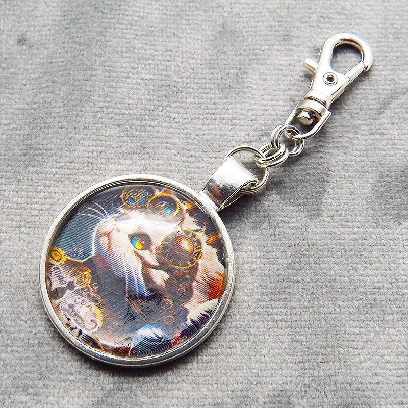 猫とスチームパンクなカボションガラスキーホルダー 壱型アンティークシルバー仕様 金具変更可 バッグチャーム