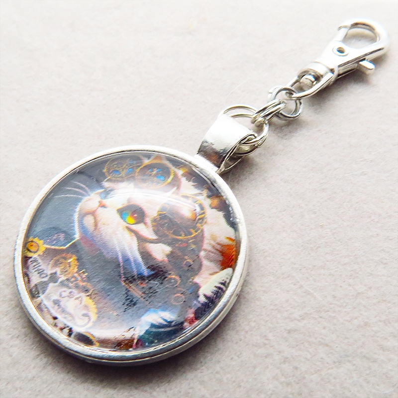 猫とスチームパンクなカボションガラスキーホルダー 壱型アンティークシルバー仕様 金具変更可 バッグチャーム