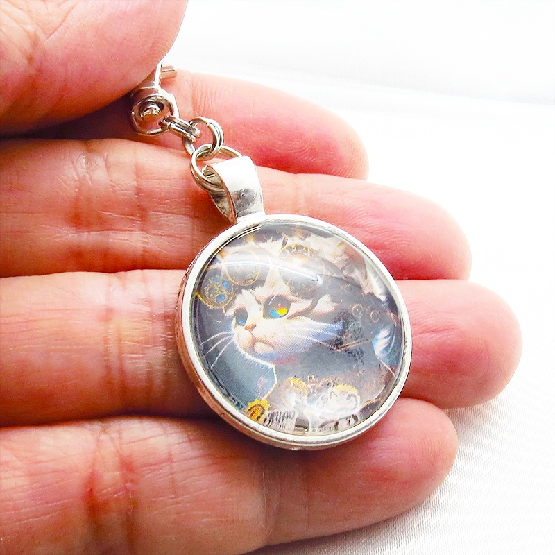 猫とスチームパンクなカボションガラスキーホルダー 壱型アンティークシルバー仕様 金具変更可 バッグチャーム