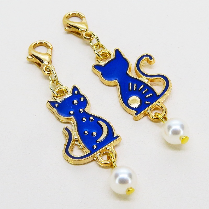 マスク・スマホチャーム 猫とお日様とお星さまと三日月のチャーム スワロフスキーパール マットゴールド 2種セット 金具変更可