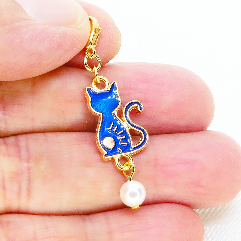 マスク・スマホチャーム 猫とお日様とお星さまと三日月のチャーム スワロフスキーパール マットゴールド 2種セット 金具変更可