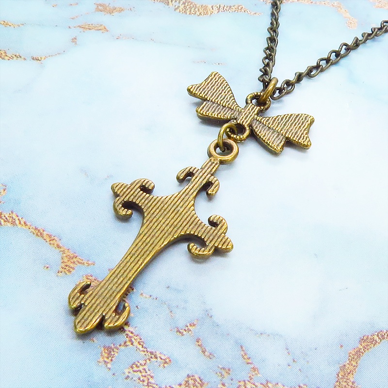 アンティークゴールド ゴシック調デザインロザリオ(十字架)とリボンを組合せたネックレス 長さ調整可