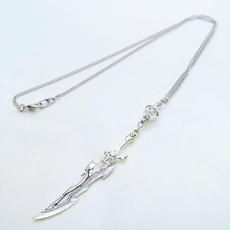 アンティークシルバー 剣(ソード)モチーフとシルバーカラーメタルビーズを組合せたネックレス ラインストーン 長さ調整可 アジャスター可
