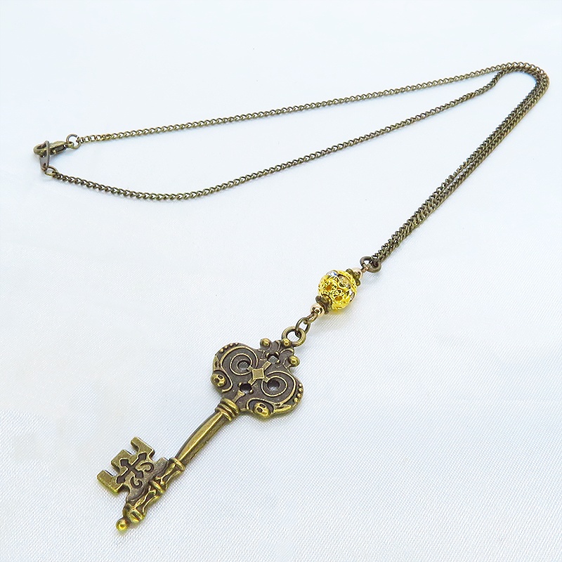 アンティークゴールド ゴシック調カギ(鍵)とゴールドカラーメタルビーズを組合せたク風ネックレス 長さ調整可 アジャスター可