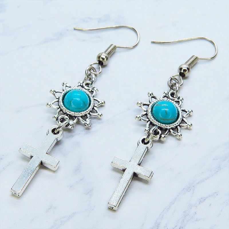 アンティークシルバー ロザリオとひまわり(ターコイズ)を組合せたコンパクトなピアス サージカル可