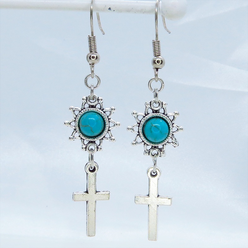 アンティークシルバー ロザリオとひまわり(ターコイズ)を組合せたコンパクトなピアス サージカル可