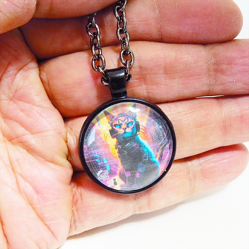 猫とサイバーパンクなカボションガラスネックレス 壱型ブラックカラー仕様 長さ調整可 アジャスター付