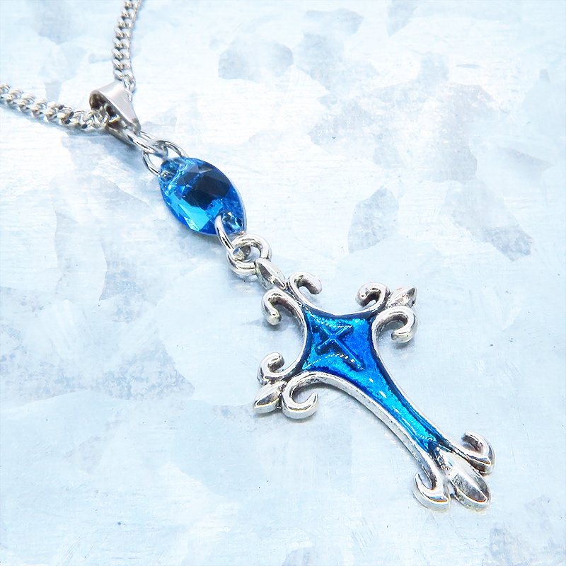 アンティークシルバー ゴシック調ロザリオをマリンブルーレジンで彩色したネックレス スワロフスキーアクアマリン 長さ調整可