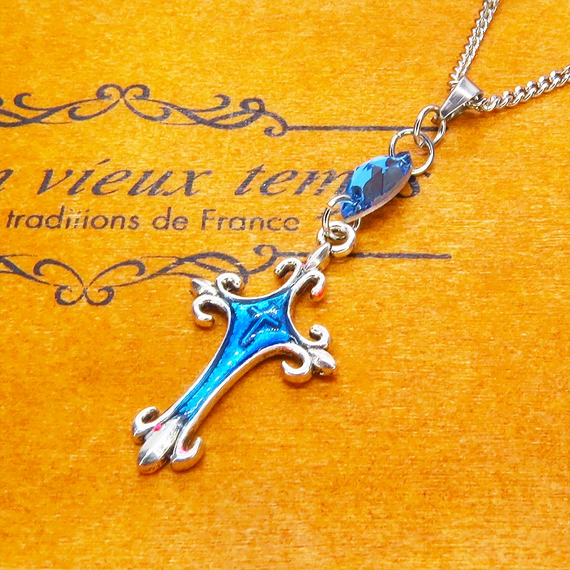 アンティークシルバー ゴシック調ロザリオをマリンブルーレジンで彩色したネックレス スワロフスキーアクアマリン 長さ調整可