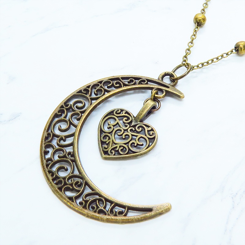 アンティークゴールド 透かし三日月とハートの大人可愛いネックレス ムーン ロングチェーンネックレス