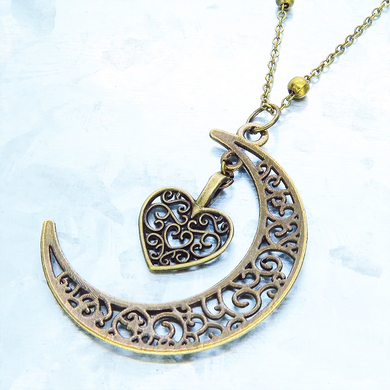 アンティークゴールド 透かし三日月とハートの大人可愛いネックレス ムーン ロングチェーンネックレス