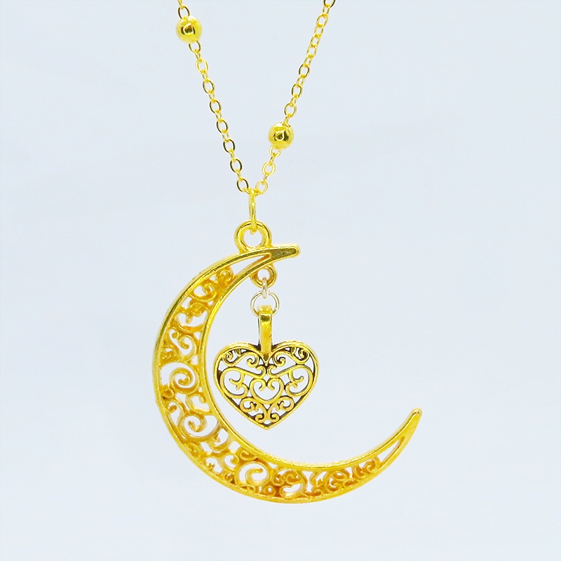 ゴールドカラー 透かし三日月とハートの大人可愛いネックレス ムーン ロングチェーンネックレス