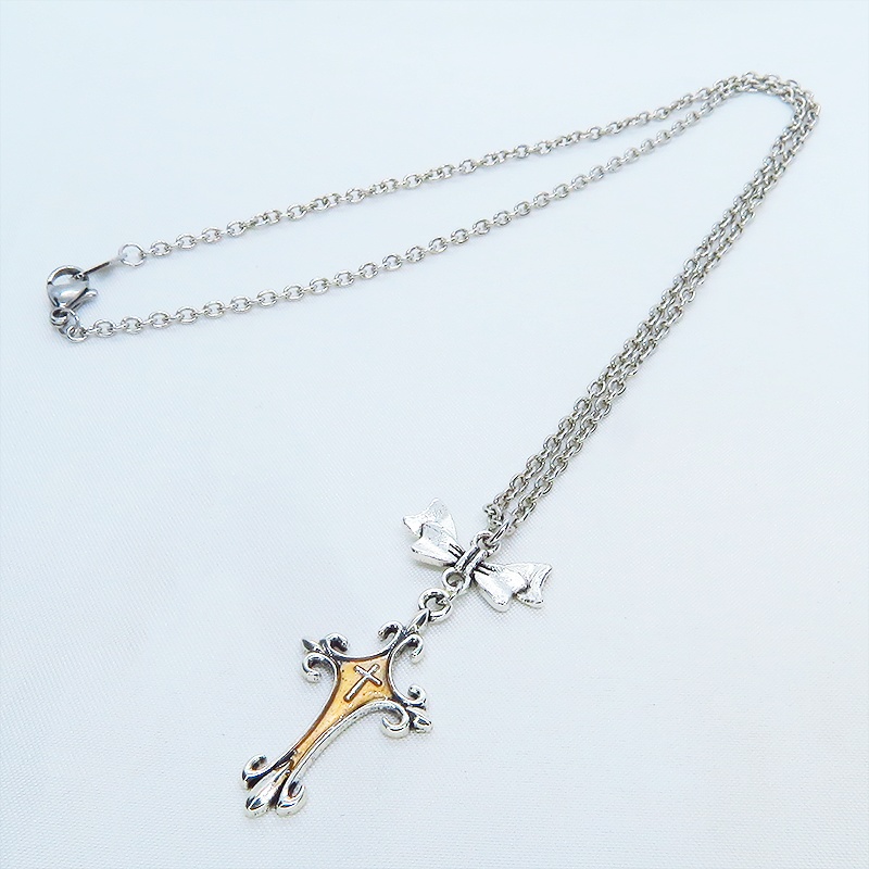 アンティークシルバー ゴシック調ロザリオをゴールドカラーで彩色したペンダントネックレス リボン 長さ調整可