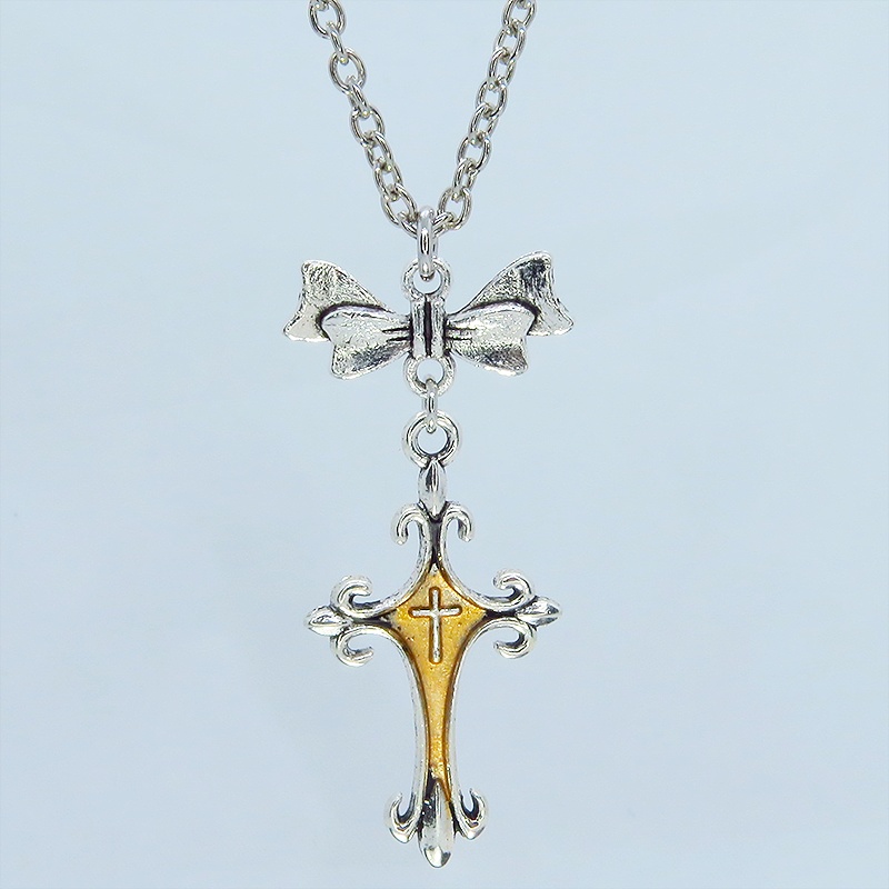 アンティークシルバー ゴシック調ロザリオをゴールドカラーで彩色したペンダントネックレス リボン 長さ調整可