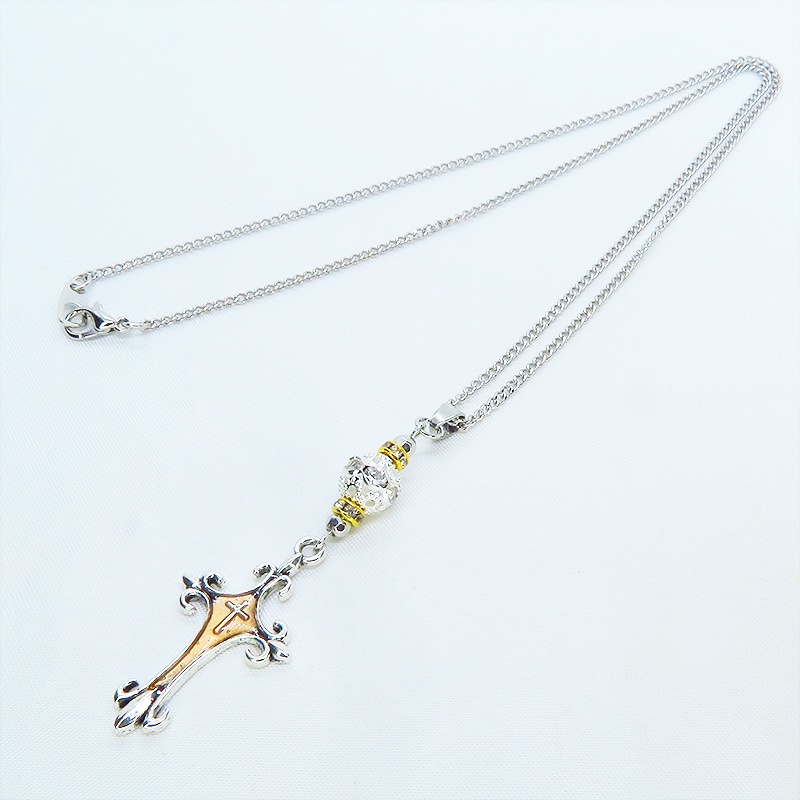 アンティークシルバー ゴシック調ロザリオをゴールドカラーで彩色したペンダントネックレス メタルビーズ 長さ調整可