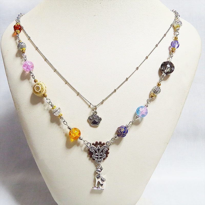 シルバーカラー バステト 猫の神様 オリエンタル風 ダブルチェーン ビーズを組合わせたアシンメトリーネックレス アジャスター可