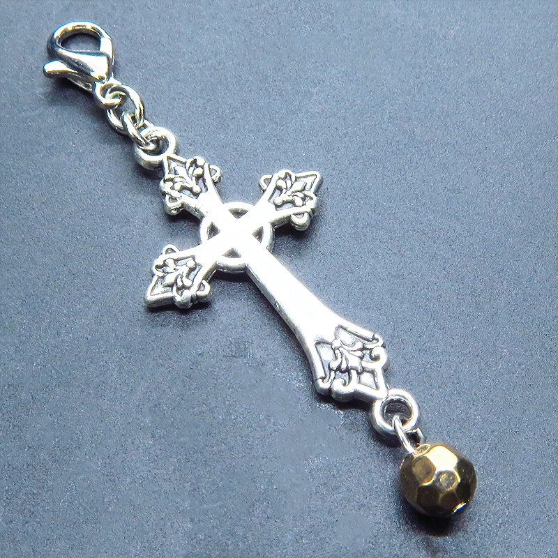 マスク・スマホチャーム アンティークシルバー デザインロザリオモチーフとメタルビーズ 金具変更可
