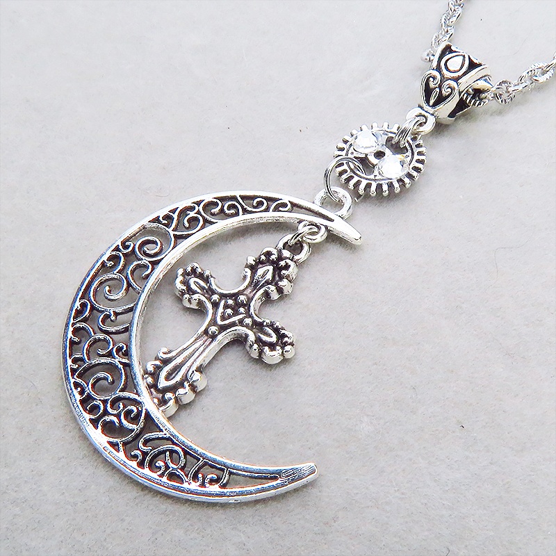アンティークシルバー ロザリオと三日月を組み合わせたペンダントネックレス 長さ調整可 アジャスター可