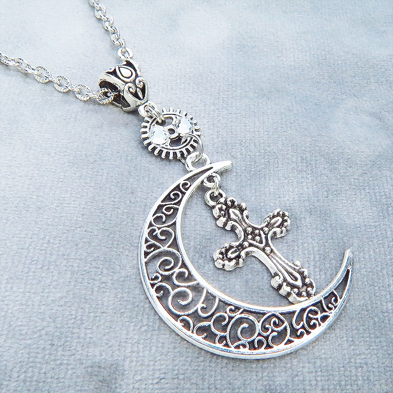 アンティークシルバー ロザリオと三日月を組み合わせたペンダントネックレス 長さ調整可 アジャスター可