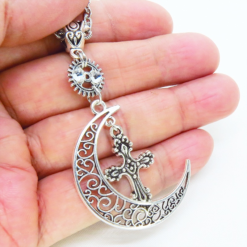 アンティークシルバー ロザリオと三日月を組み合わせたペンダントネックレス 長さ調整可 アジャスター可