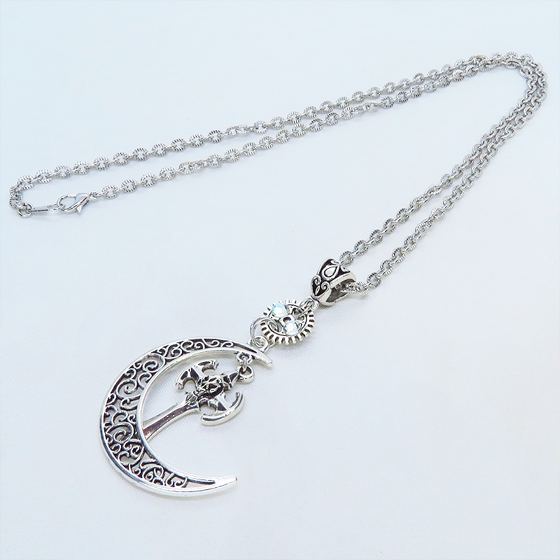 アンティークシルバー 剣(ソード)と三日月を組み合わせたペンダントネックレス 長さ調整可 アジャスター可