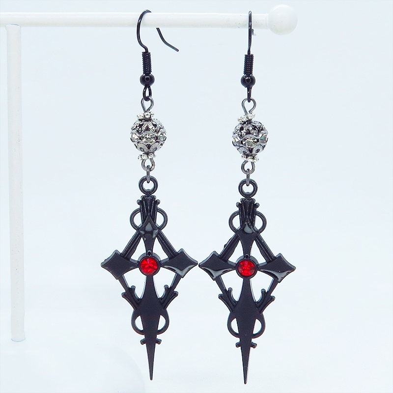 ブラックカラーに輝くゴシック調十字架(クロス)ピアス ロザリオ パンク ロック メタル ブラック