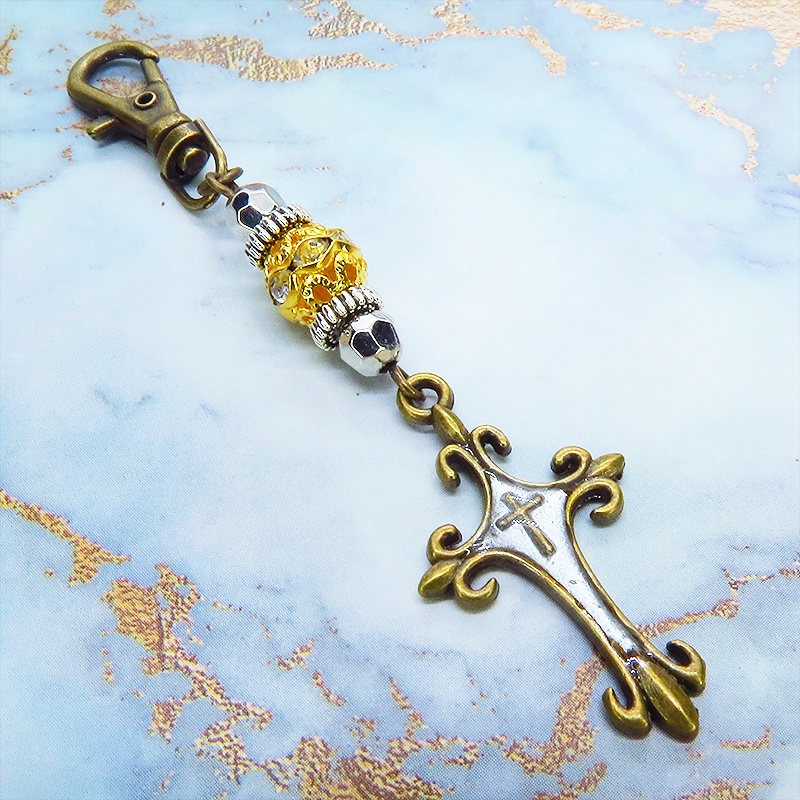 アンティークゴールド ゴシック調ロザリオ(十字架)とメタルビーズを組合せたキーホルダー レジン 金具変更可