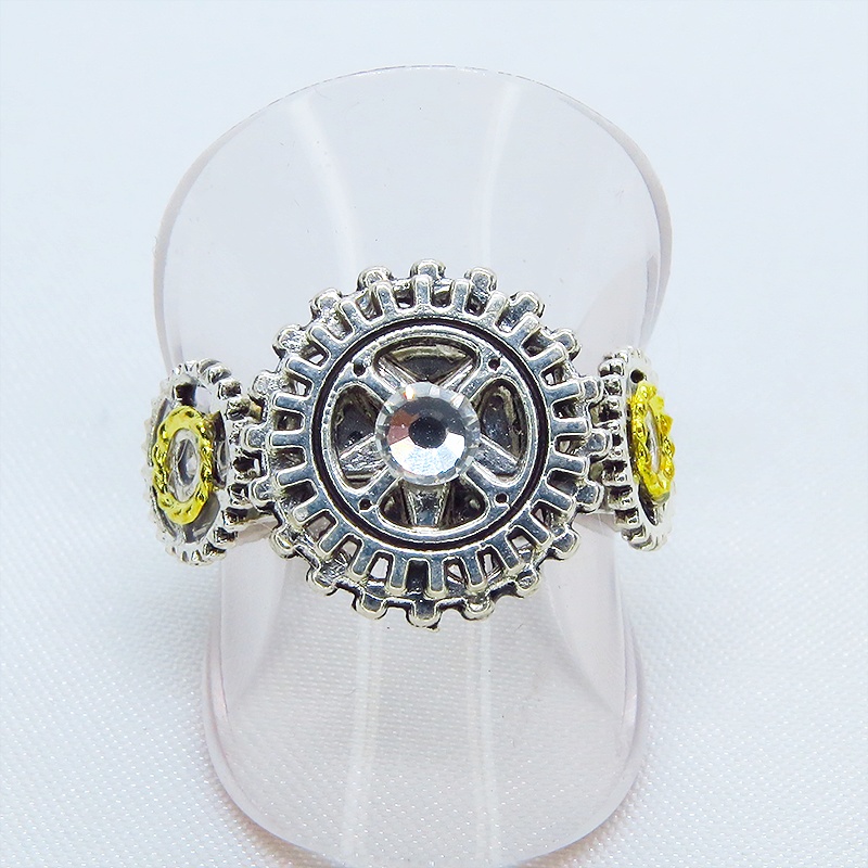 シルバーカラーリング ラインストーンに歯車を組合せたスチームパンク風リング 指輪 フリーサイズ