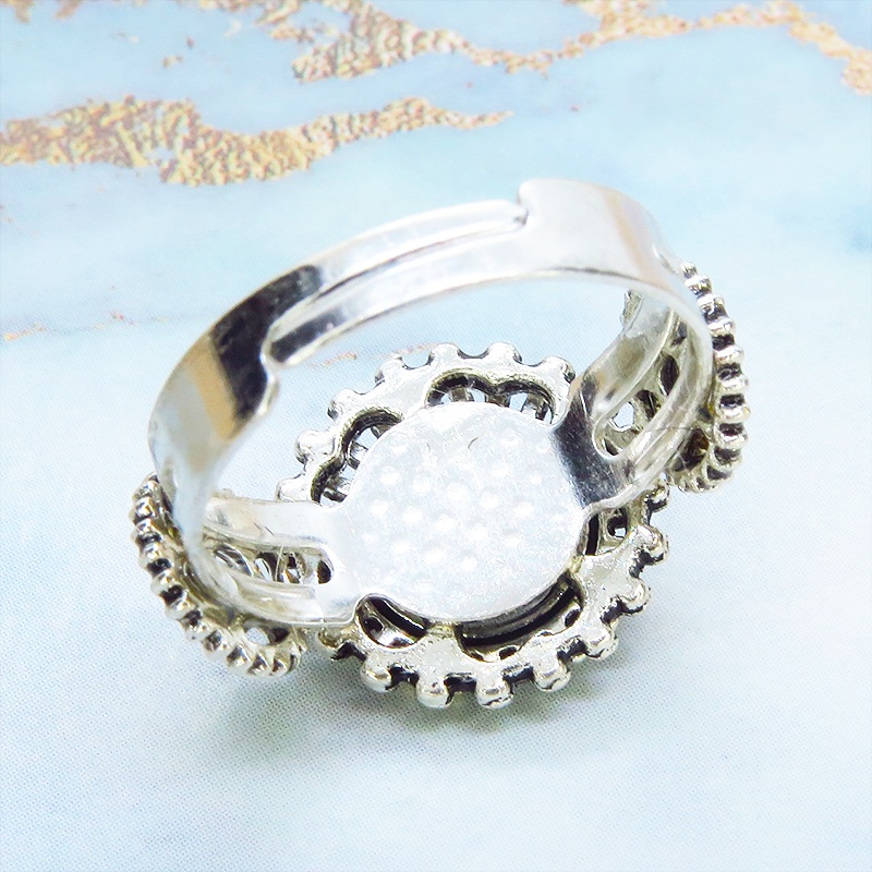 シルバーカラーリング ラインストーンに歯車を組合せたスチームパンク風リング 指輪 フリーサイズ