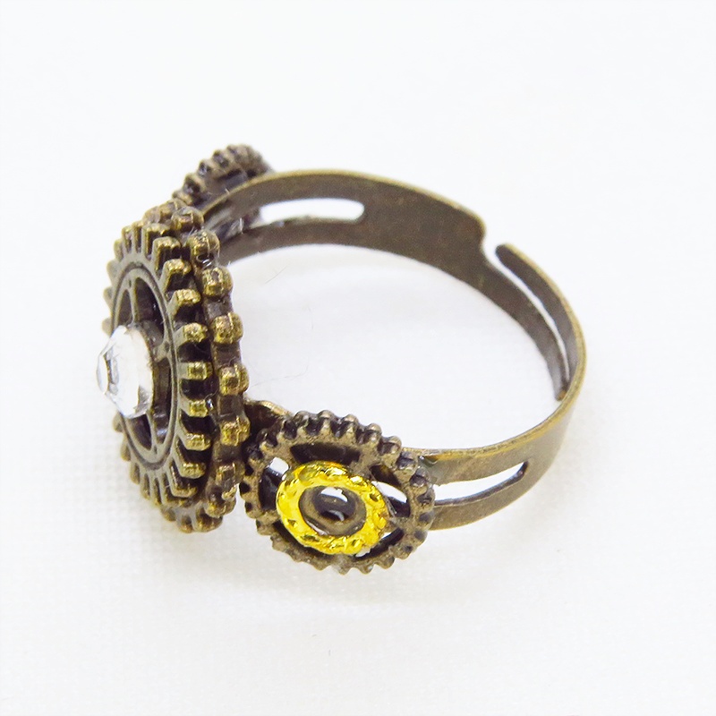 アンティクゴールドリング ラインストーンに歯車を組合せたスチームパンク風リング 指輪 フリーサイズ