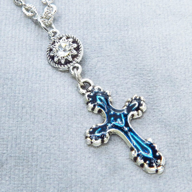 アンティークシルバー ブルーレジンのゴシック調ロザリオとラインストーンを組合せたペンダントネックレス