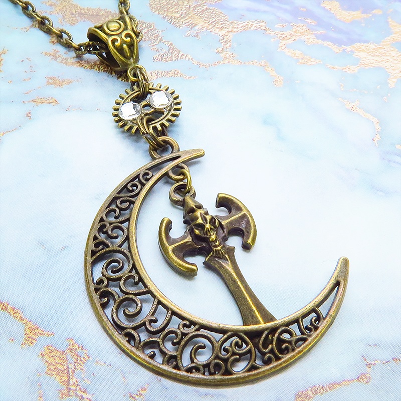 アンティークゴールド アラベスク調透かし入りの三日月と翼モチーフを組合せたネックレス 長さ調整可 アジャスター可