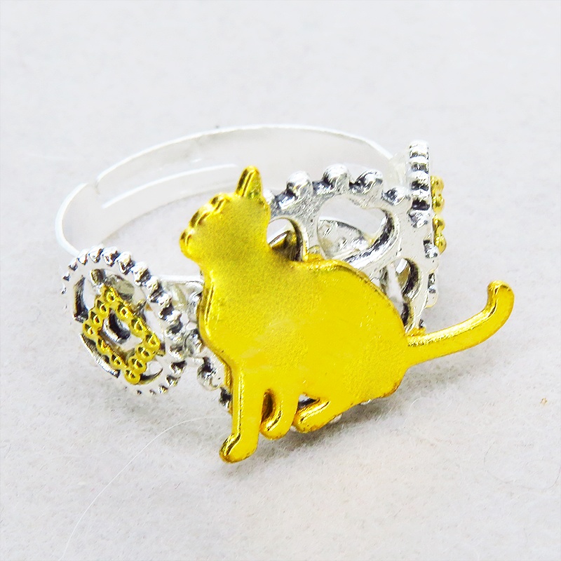 シルバーカラーリング 見上げる猫シルエットモチーフに歯車を組合せたスチームパンク風リング 指輪 フリーサイズ