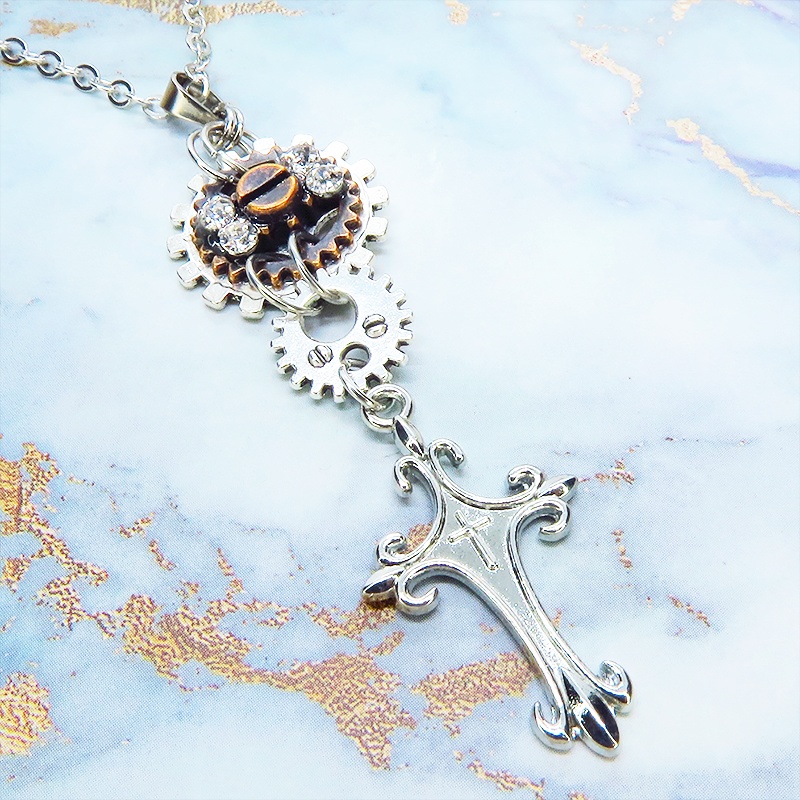 アンティークシルバー ロザリオと歯車を組合せたスマートなスチームパンク風ネックレス ラインストーン 長さ調整可
